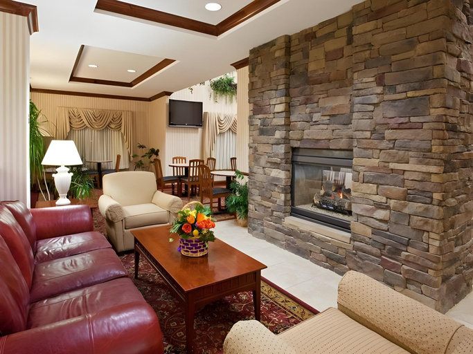 Public Area, Holiday Inn Express & Suites MARION by IHG, Marion