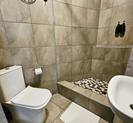 Bathroom 4, ZUCH Accommodation at Pafuri Self Catering, Capricorn