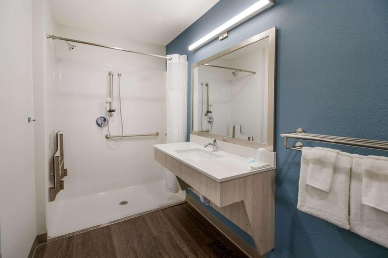 Bathroom 3, WoodSpring Suites Hermitage - Nashville Airport, Davidson