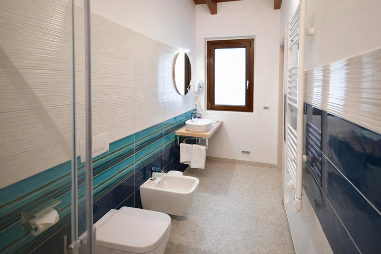 Bathroom 2, IL CAMBUSIERE nature relais, Chieti