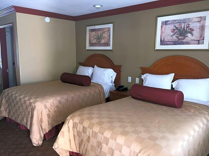 Bedroom 3, Thunderbird Lodge, Riverside