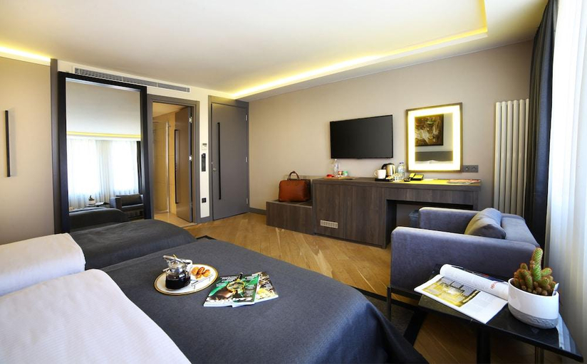 Bedroom 4, The Capital Hotel, Beşiktaş