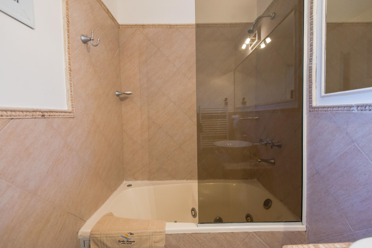 Bathroom 4, Carilo Princess, Pinamar