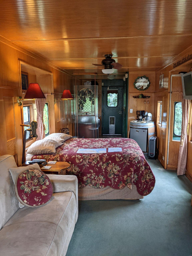 Bedroom 2, Olympic Railway Inn, Clallam