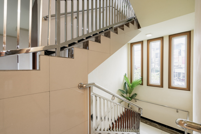 Others 5, Urbanview Hotel Syariah Anelia Samarinda by RedDoorz, Samarinda