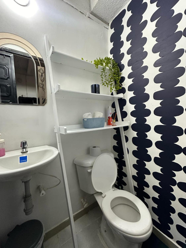 Bathroom 2, Bamuka Hostal, Santafé de Bogotá