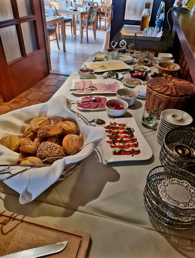 Food & Drinks 5, Hotel Barbarossa Garni Bei Hanau, Main-Kinzig-Kreis