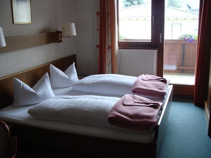 Bedroom 2, Hotel Garni Schieferle, Innsbruck Land