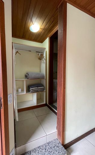 Bathroom, Pousada Guimaraes, Nova Friburgo