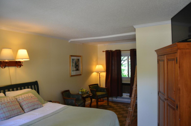 2, Cornwall Inn, Litchfield
