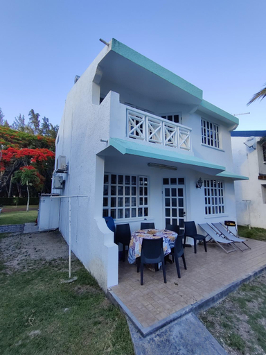 Exterior & Views 1, Peaceful & Scenic Villa next to Beach