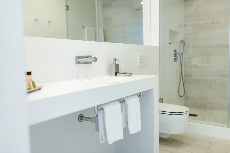 Bathroom 4, 54 Sao Paulo - Exclusive Apartment Hotel, Lisbon