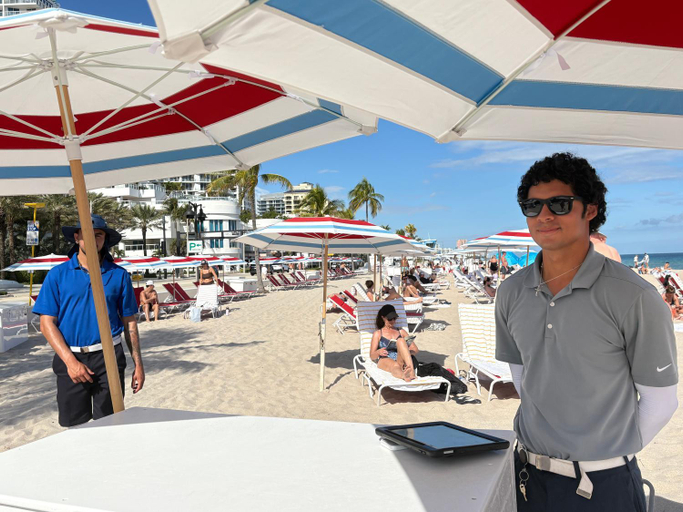 Food & Drinks 4, Beachfront-Spacious W Residence, Broward