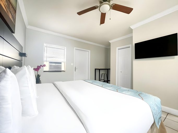 Bedroom 2, Ocean Villas, Broward