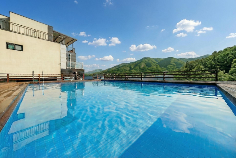 1, Gyeongju Paradise Private Pool Villa, Gyeongju