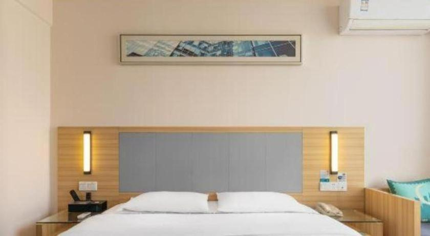 Bedroom 2, City Comfort Inn Hechi Nandan, Hechi