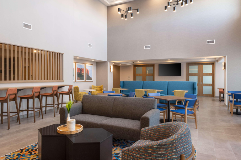 Public Area 2, Hampton Inn & Suites Cottonwood, Az, Yavapai