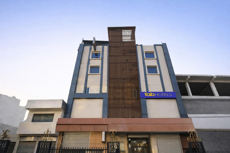 Exterior & Views 1, Airport Mahal Hotel & Spa, Delhi