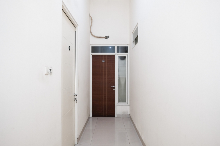 Others 5, RedDoorz near UNESA Citraland Surabaya, Surabaya