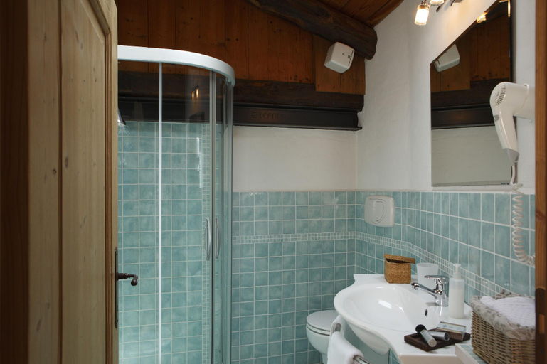 Bathroom 3, Dormi & Disna, Belluno