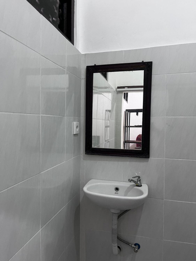 Bathroom 3, Mawar Homestay Canggu, Badung