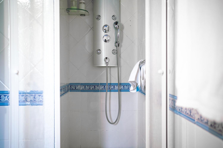 Bathroom 3, Hotel Rural Sucuevas, Asturias