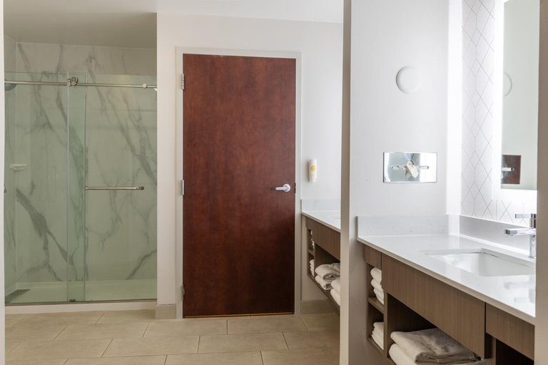 Bathroom 4, Comfort Inn & Suites Near Burke Mountain, Caledonia
