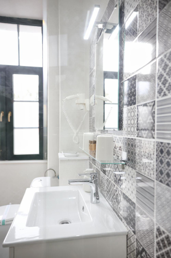 Bathroom 4, Pensiunea Salina Gymnasium, Turda