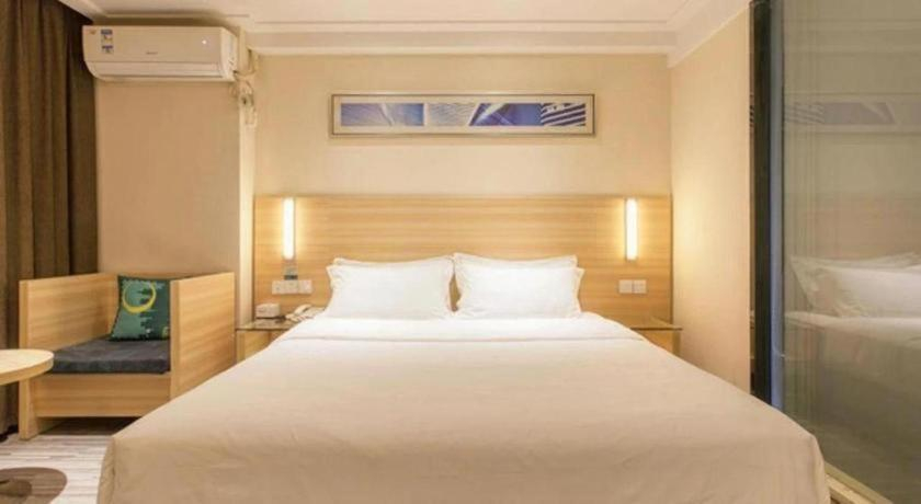 Bedroom 2, City Comfort Inn Hechi Du'an Wenti Square, Hechi