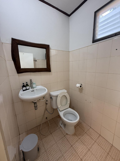 Bathroom 3, Season Bungalow, Nua Khlong