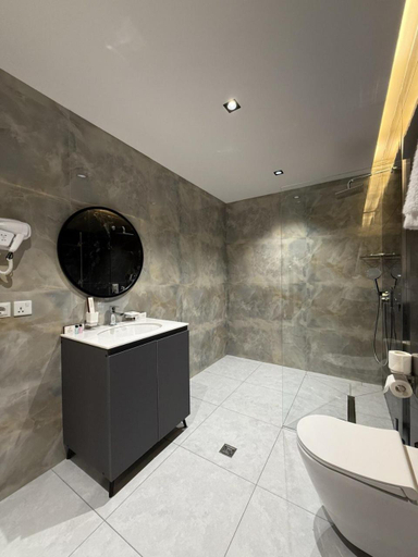 Bathroom 5, Meridian Plaza by Reikartz, Samarkand