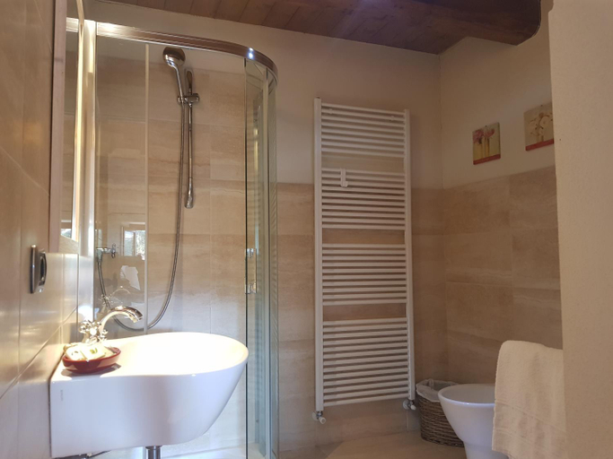 Bathroom 3, Agriturismo Vecchia Quercia, Arezzo
