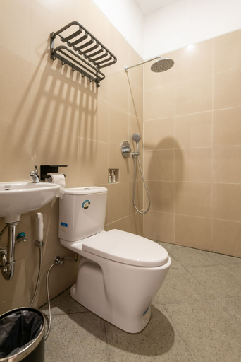Bathroom 5, Ndliman House, Sleman