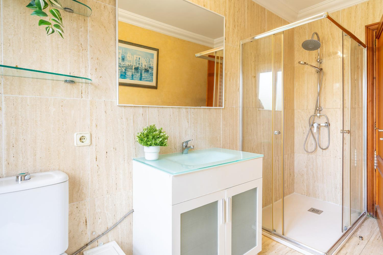 Bathroom 1, Villa Arenas, Baleares