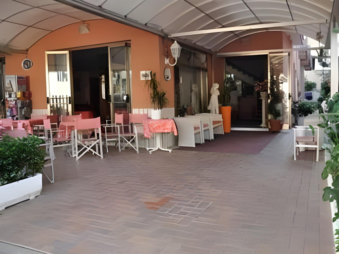 Food & Drinks 5, Hotel Peonia, Rimini