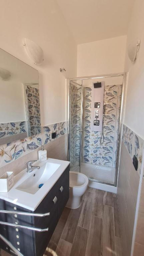 Bathroom 3, Residenza Giostell, Salerno