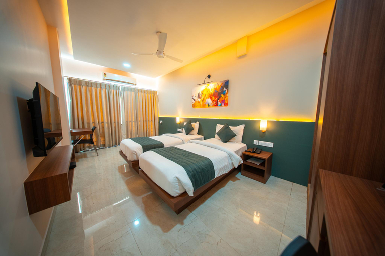 Bedroom 3, Swarnam Hotel, North Goa