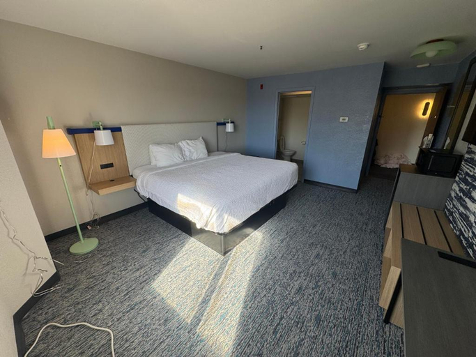 Bedroom 3, BROAD STREET INN by IHG, Sumter