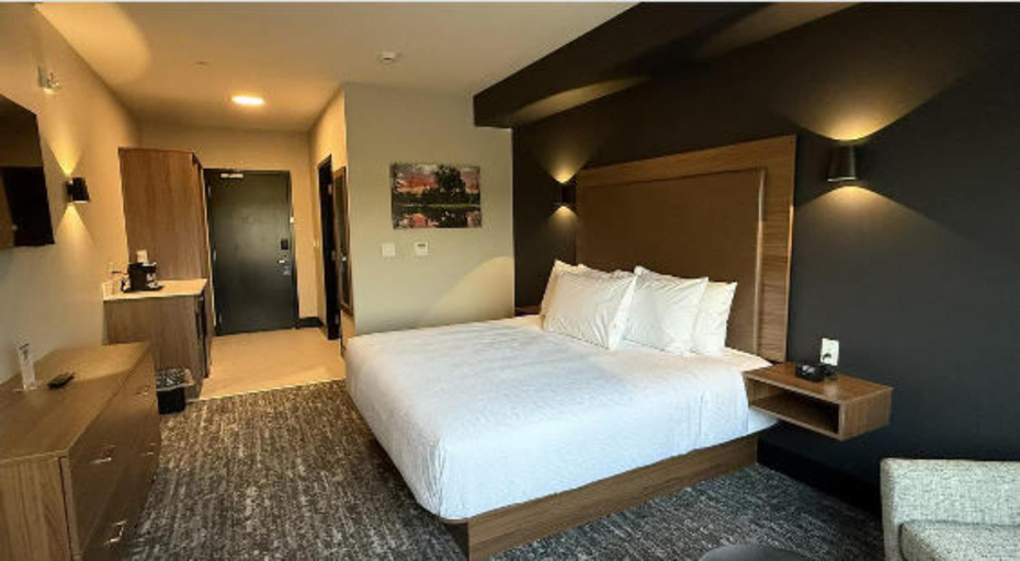Bedroom 4, Best Western Plus Neepawa Hotel, Division No. 15