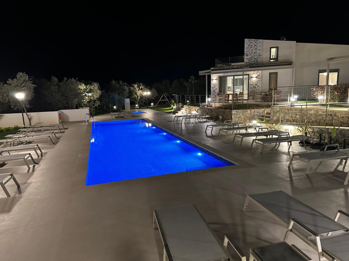 Sport & Beauty 2, Mitos Luxury Villas 2 x 150sqm Heated Pool each villa sleeps 10, Crete