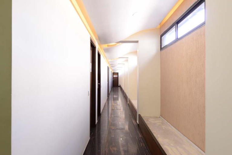Public Area, Hotel Manila, Ahmadabad