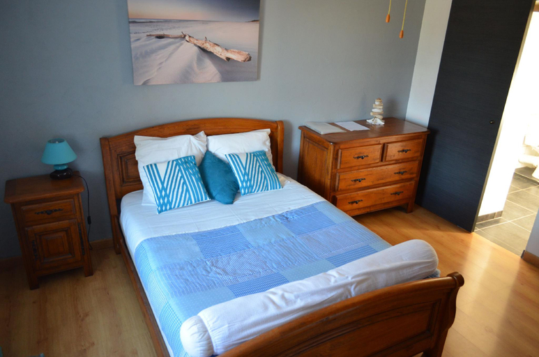 Bedroom 2, Maison d'hotes - La Forge de Clermont, Landes