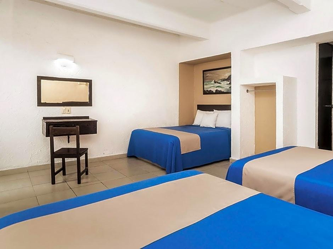 Bedroom 3, Hotel Trianon, Veracruz