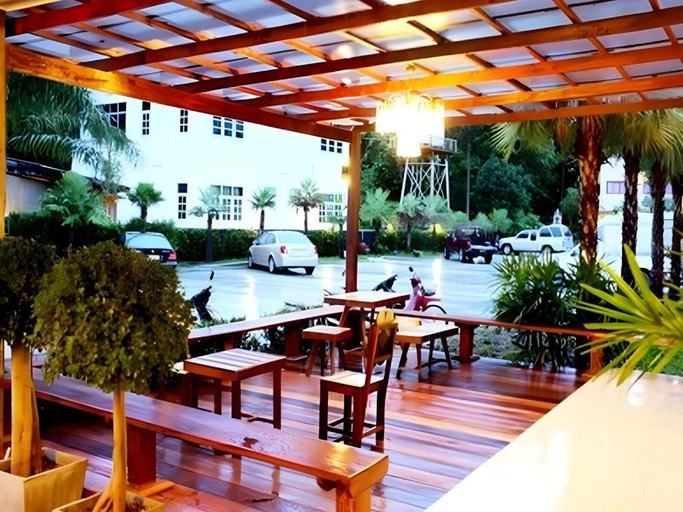 Food & Drinks 3, Ladawan Boutique Hotel, Bang Saphan