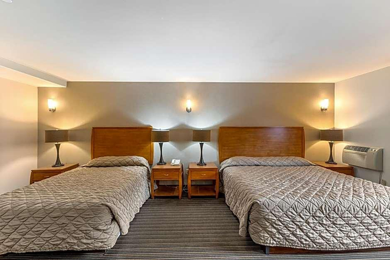 Bedroom 3, Breeze Inn Hotel & Motel, Kenai Peninsula