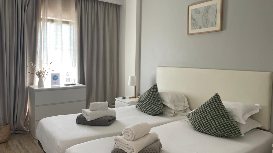 Bedroom 2, Calmaria Guesthouse, Sines