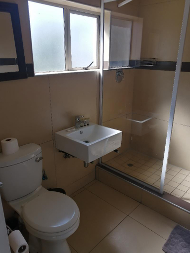Bathroom, Hotel Cube, eThekwini