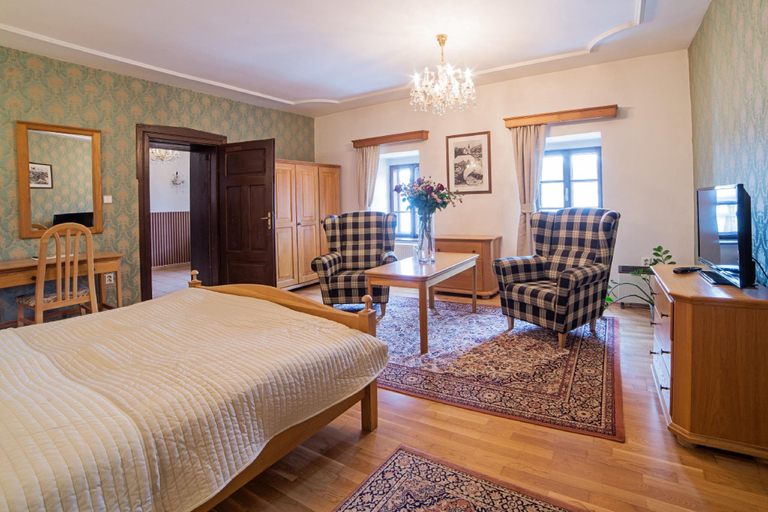 Bedroom 3, Hotel Salamander, Banská Štiavnica