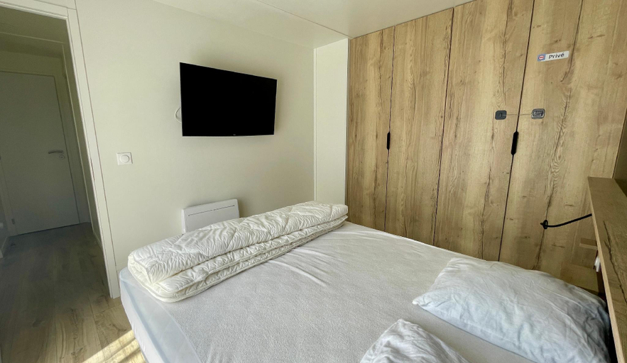 Bedroom 2, Ecolodge 2Ch - Air conditioning - Wifi - Swimming poolJacuzzi open all year, Charente-Maritime