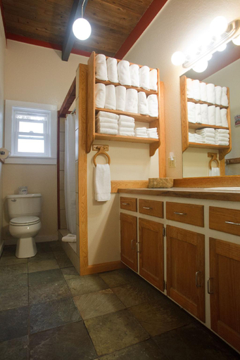 Bathroom 3, Volcano Hale, Hawaii